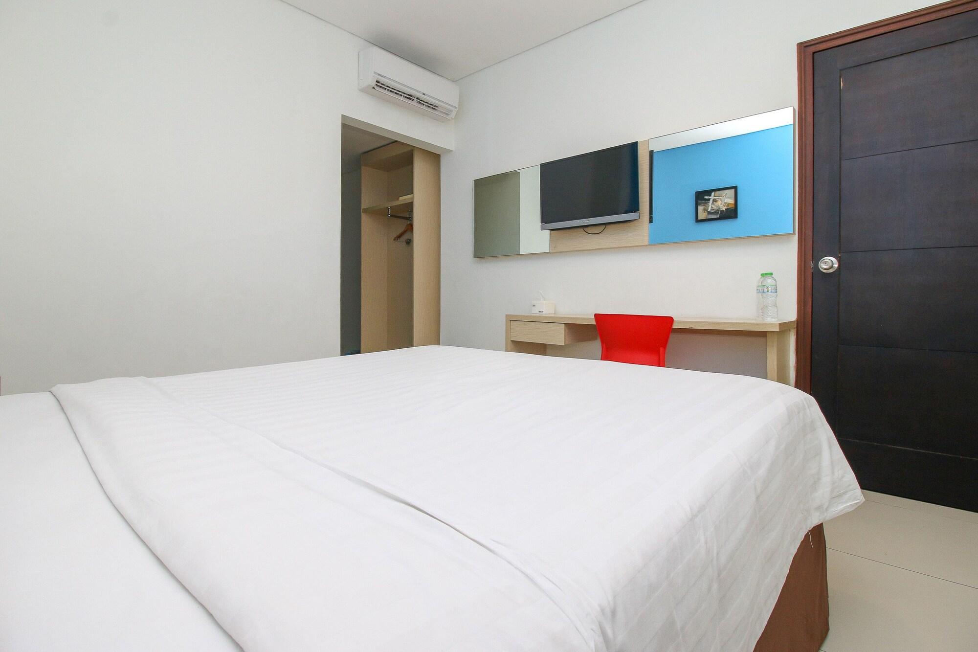 Pratama Hotel & Convention マタラム エクステリア 写真
